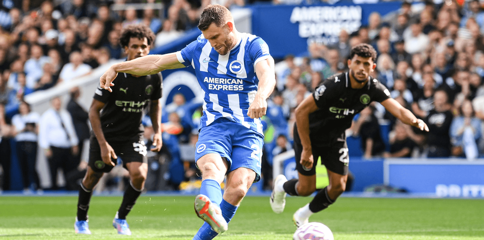 ৪০ বছর বয়সী ম্যানচেস্টার সিটি ও লিভারপুল কিংবদন্তি জেমস মিলনার ৬৪৯তম প্রিমিয়ার লিগ ম্যাচ খেললেন, সর্বকালের রেকর্ডের কাছাকাছি