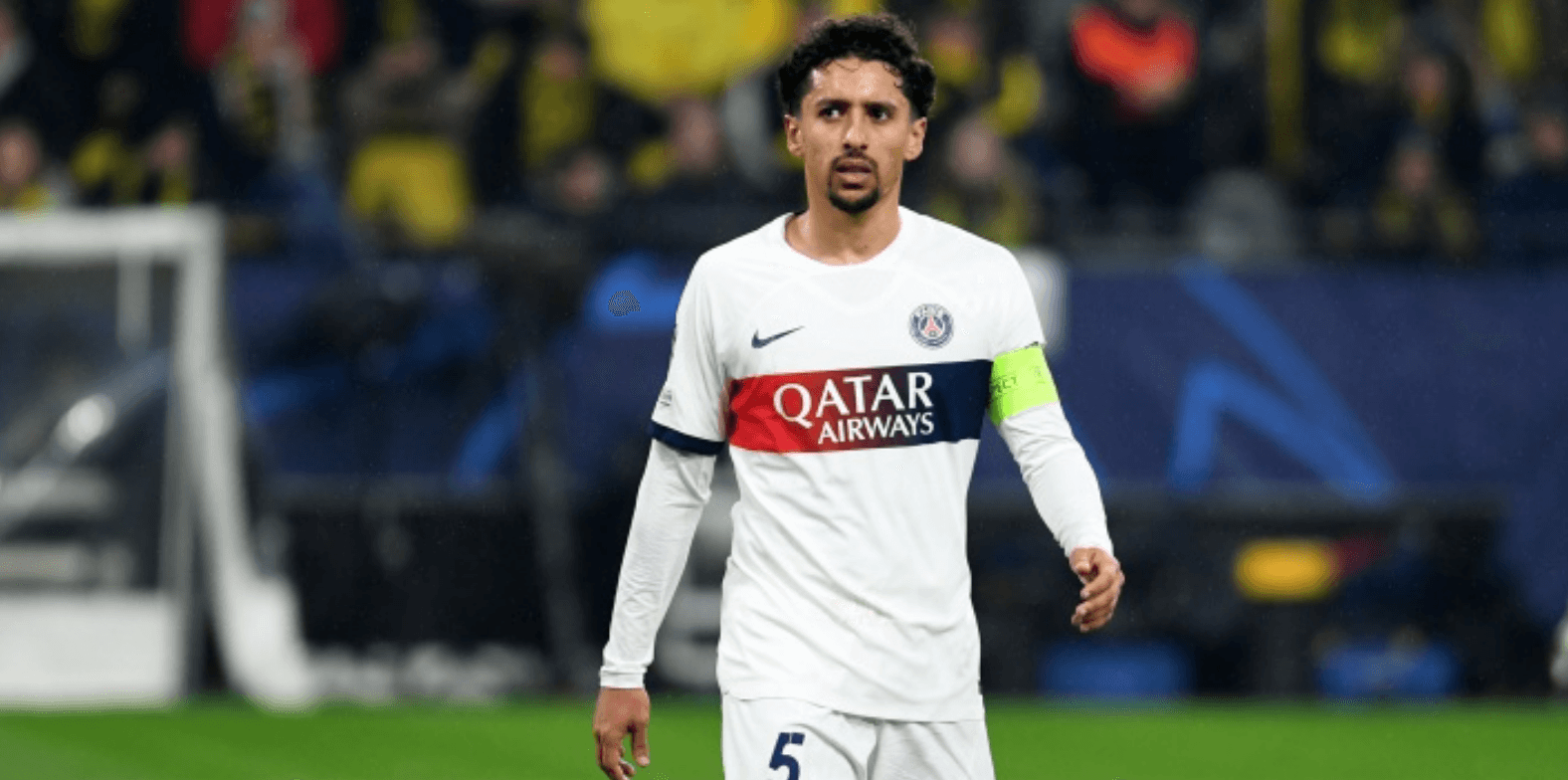 पेरिस सेंट-जर्मेन के कप्तान मार्किन्होस ने उस्माने डेम्बेले के टीम साथियों की आलोचना का समर्थन किया और ट्रांसफर अफवाहों का जवाब दिया