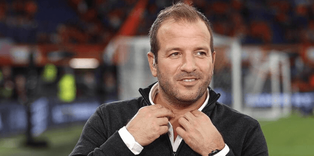 رافاييل فان دير فارت يتذكر شرب الخمر مع وسوي سنايدر قبل مباراة خلال فترته في ريال مدريد