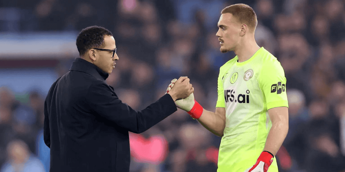 شميخيل عن خطأ يورغنسن المكلف: روزينيور أخبره قبل مباراة PSG بأنه سيصبح حارس المرمى رقم 1 الجديد