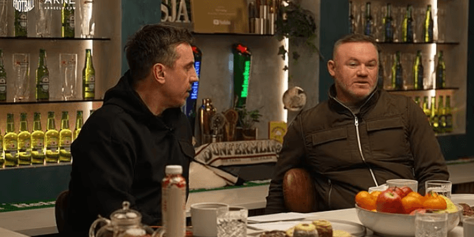 روني ونيڤيل يتناقشان: إذا تأهل مانشستر يونايتد إلى دوري أبطال أوروبا، أعتقد أن مايكل كاريك يجب أن يُعيَّن مدربًا دائمًا